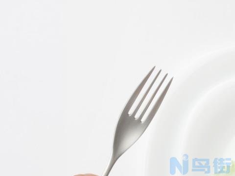 减少食物投喂量